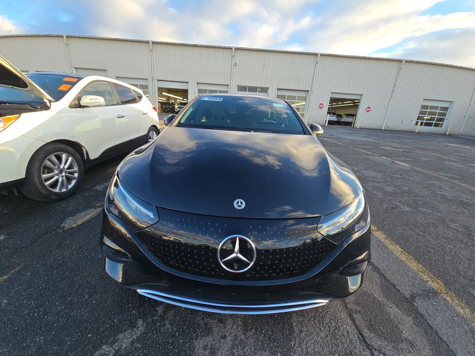 Mercedes-Benz EQE 350 4Matic, снимка 3 - Автомобили и джипове - 54044632