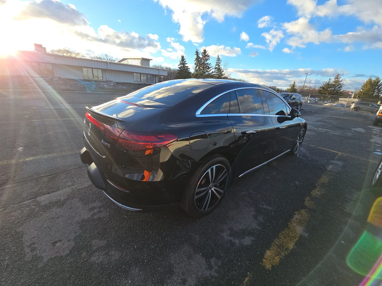 Mercedes-Benz EQE 350 4Matic, снимка 4 - Автомобили и джипове - 54044632