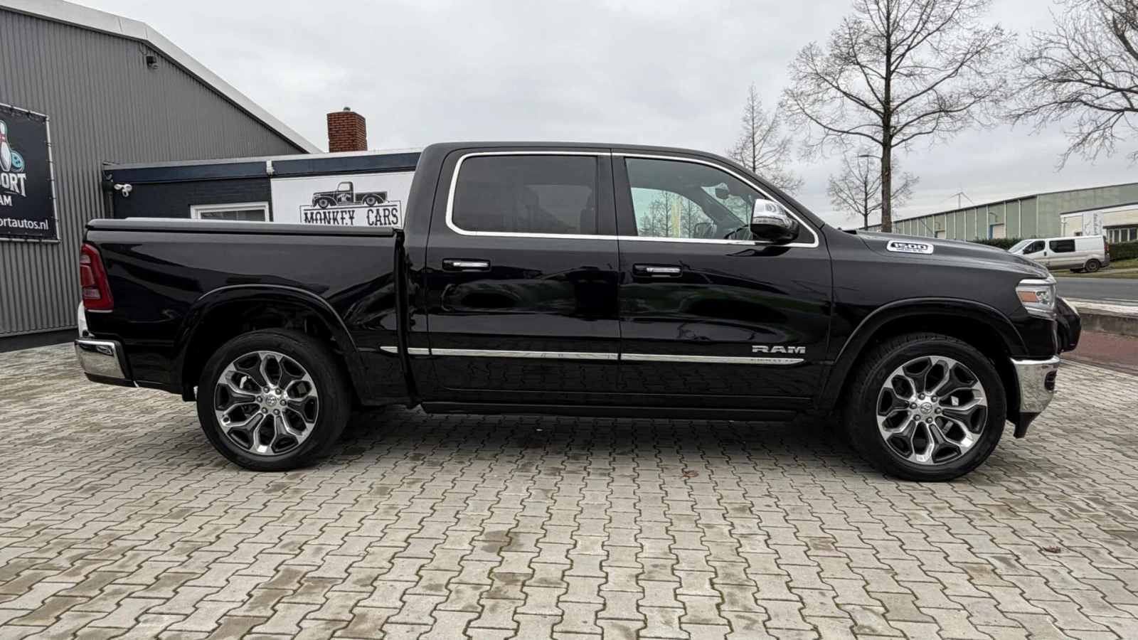 Dodge RAM 1500 5.7 LIMITED АГУ, снимка 2 - Автомобили и джипове - 55638868