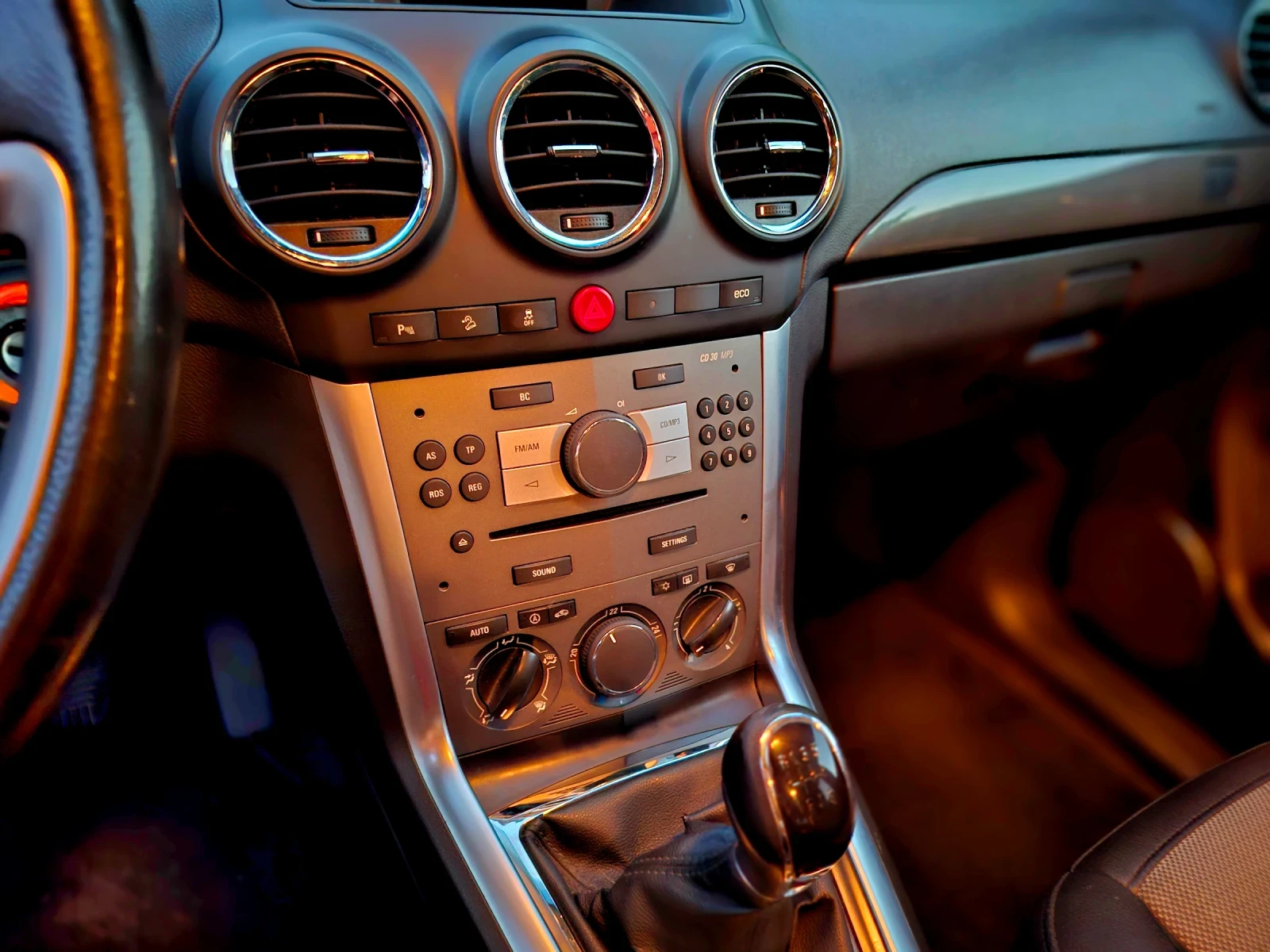Opel Antara 2.2d 163 к.с, снимка 8 - Автомобили и джипове - 56409902