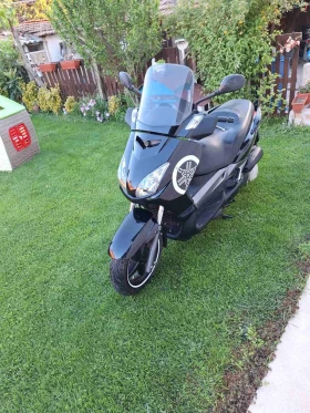 Снимка Yamaha X-max