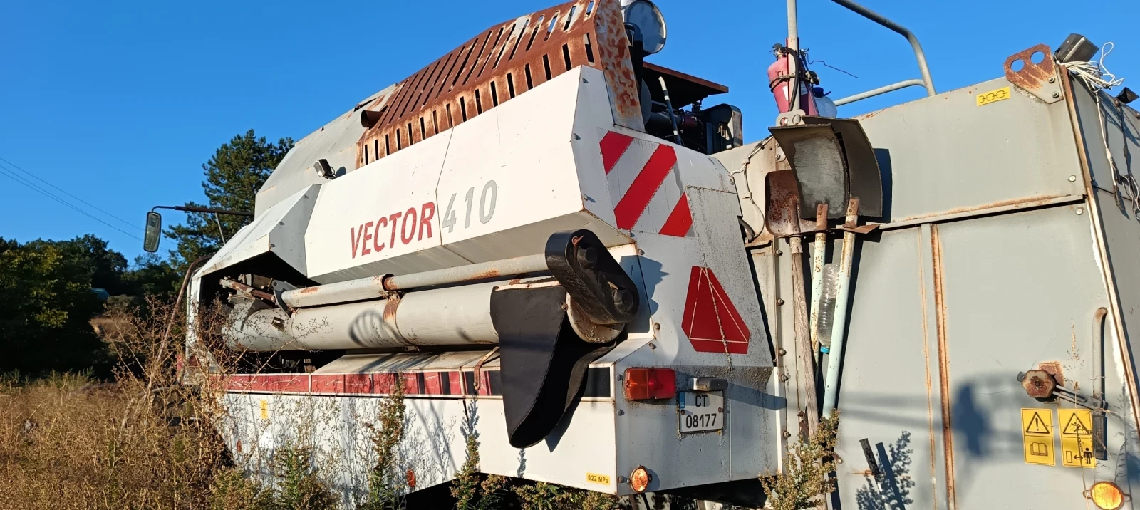Комбайн Друга марка Vector 410, снимка 2 - Селскостопанска техника - 56246751
