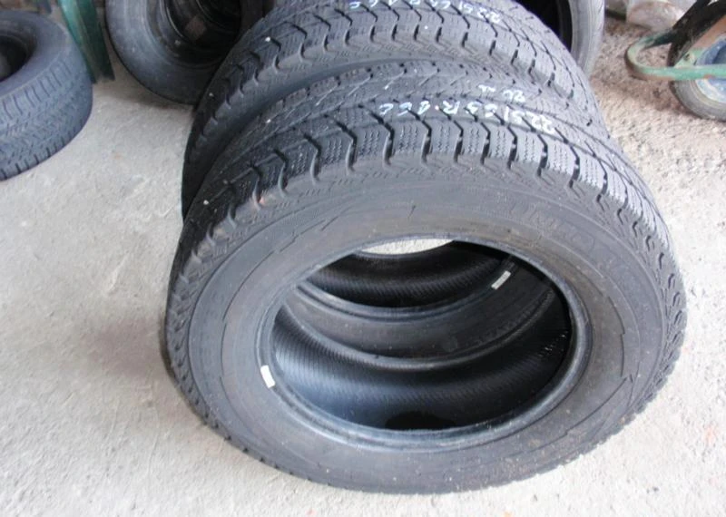 Гуми Всесезонни 225/65R16, снимка 6 - Гуми и джанти - 5387335