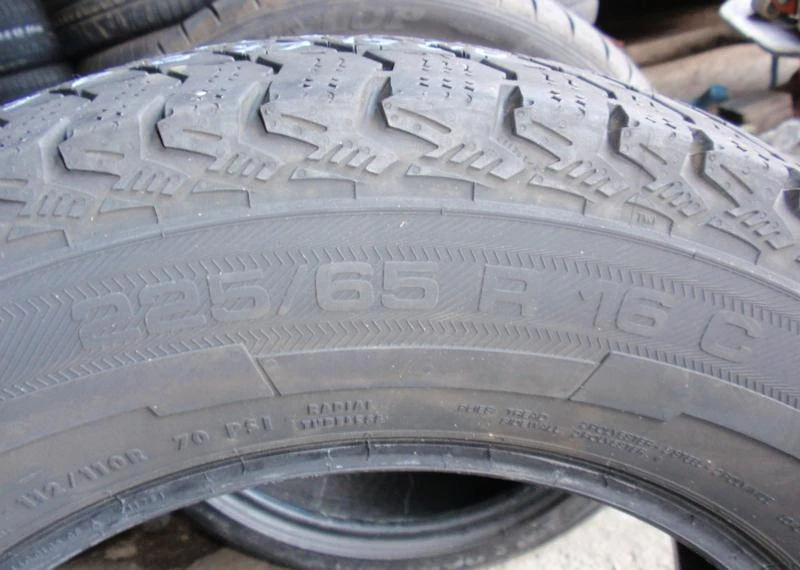 Гуми Всесезонни 225/65R16, снимка 8 - Гуми и джанти - 5387335