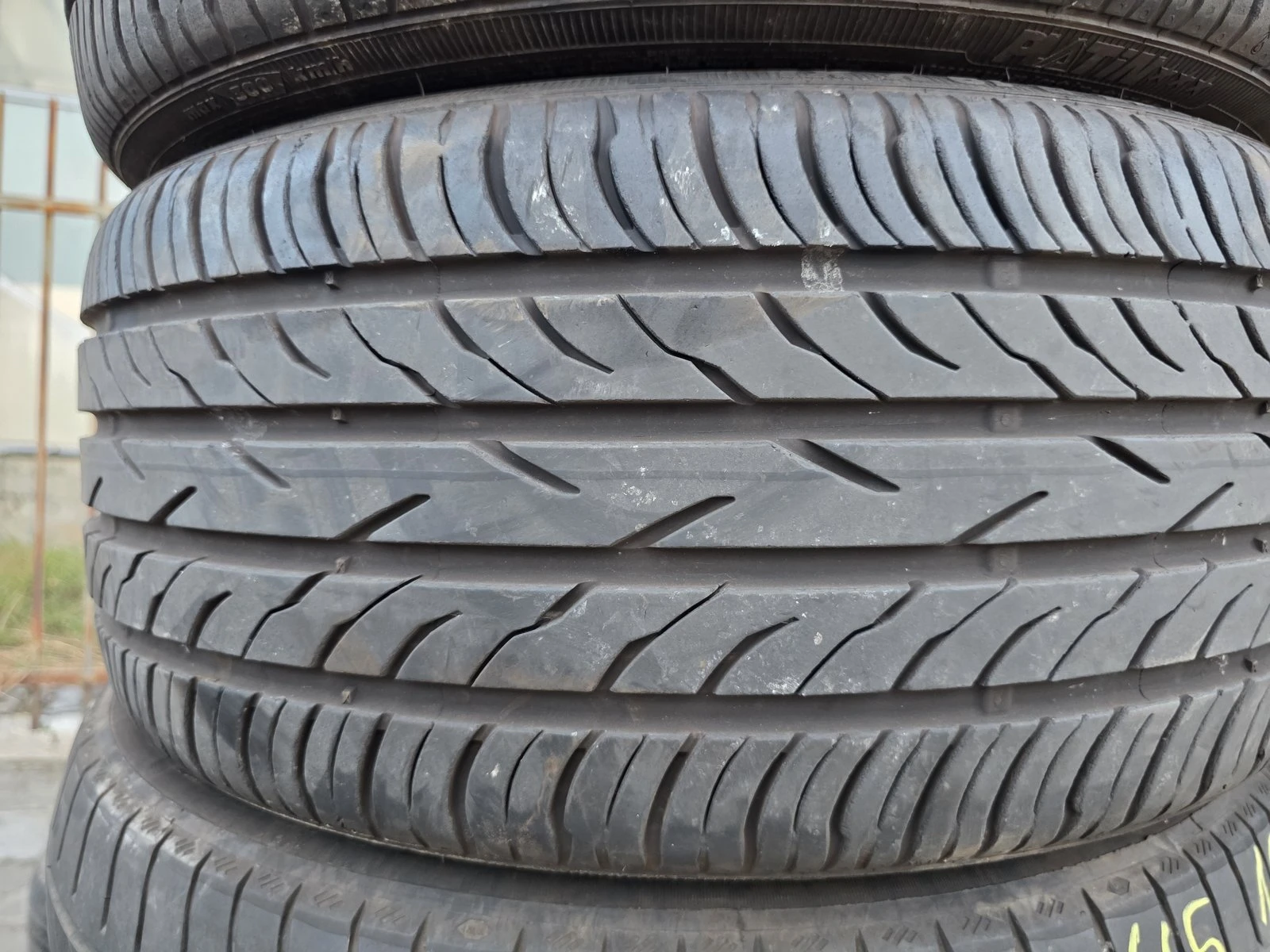 Гуми Летни 225/35R19