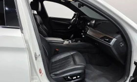 BMW 530 M Sport/ДИСТРОНИК/ОБДУХ/ШИБЕДАХ/360 КАМ/ХЕДЪП, снимка 11