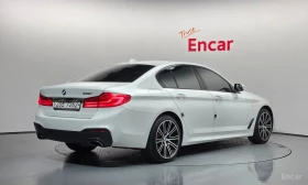 BMW 530 M Sport/ДИСТРОНИК/ОБДУХ/ШИБЕДАХ/360 КАМ/ХЕДЪП, снимка 2
