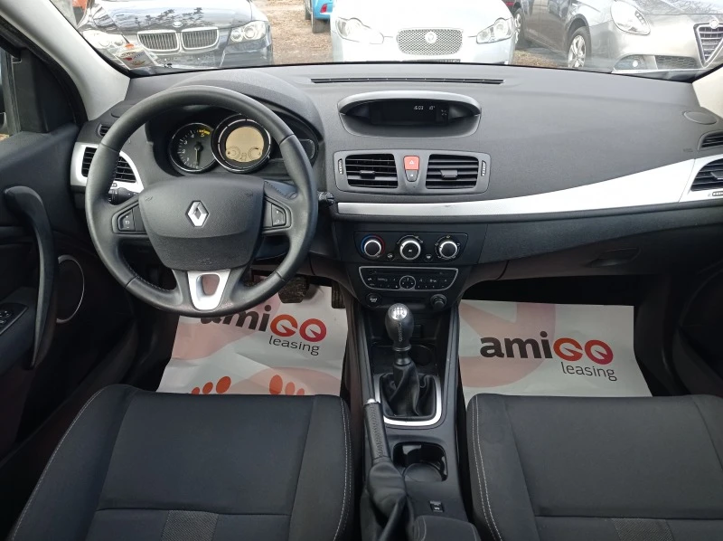 Renault Megane 1.5 DCI-6 СКОРОСТИ, снимка 9 - Автомобили и джипове - 43886099