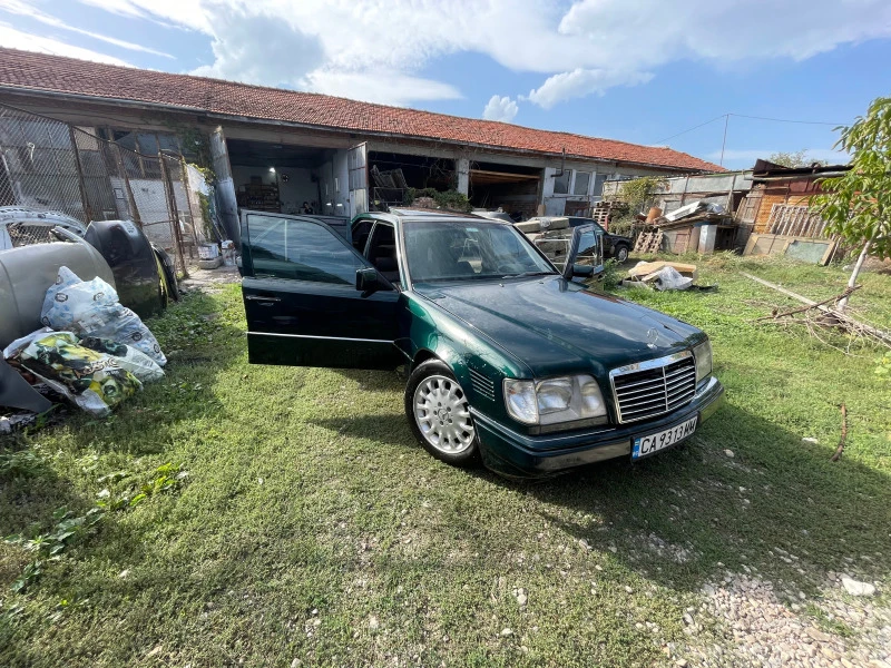 Mercedes-Benz 124 300D, снимка 1 - Автомобили и джипове - 44088036