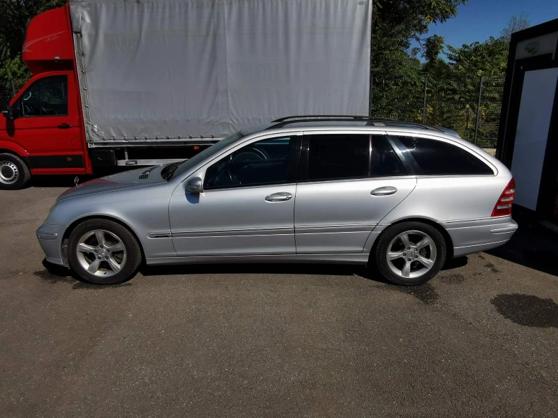 Mercedes-Benz C 230, снимка 2 - Автомобили и джипове - 47408405