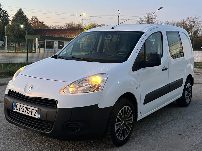 Peugeot Partner 1.6 HDI 2+ 1места, снимка 2 - Автомобили и джипове - 47807142