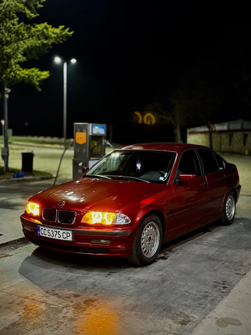 BMW 318 1.8, снимка 1 - Автомобили и джипове - 48906523