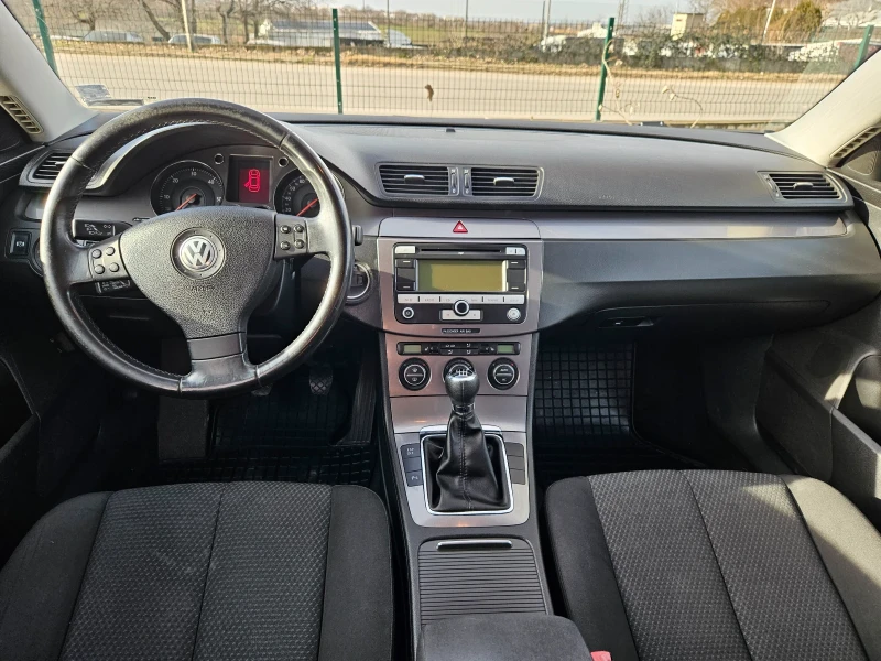 VW Passat B6 2.0 TDI, снимка 15 - Автомобили и джипове - 48914993