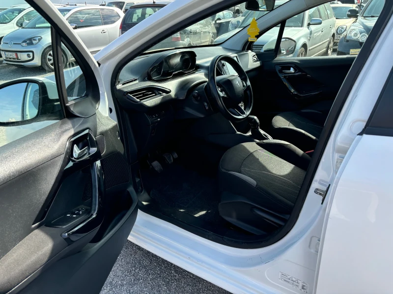 Peugeot 208 1.4 VTi Метан, снимка 9 - Автомобили и джипове - 49313500