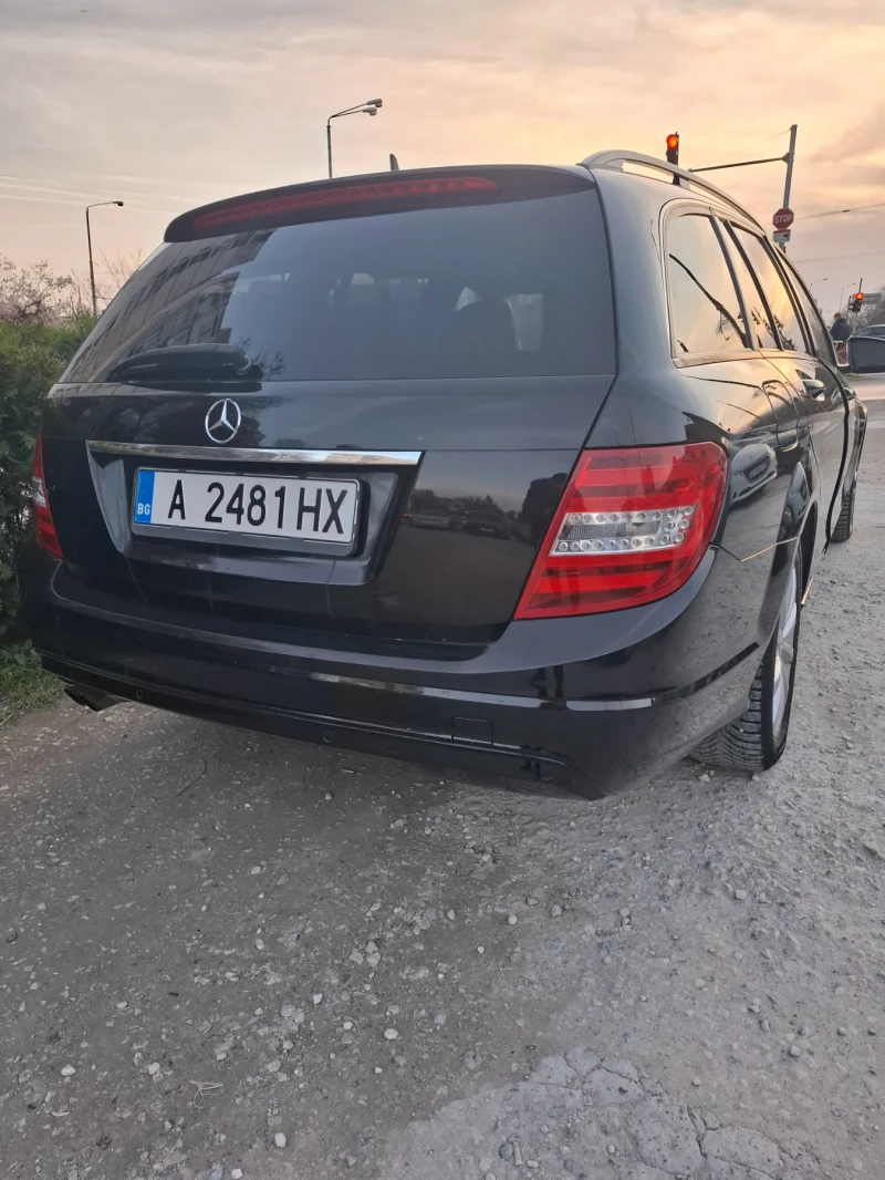 Mercedes-Benz C 200, снимка 4 - Автомобили и джипове - 49454771