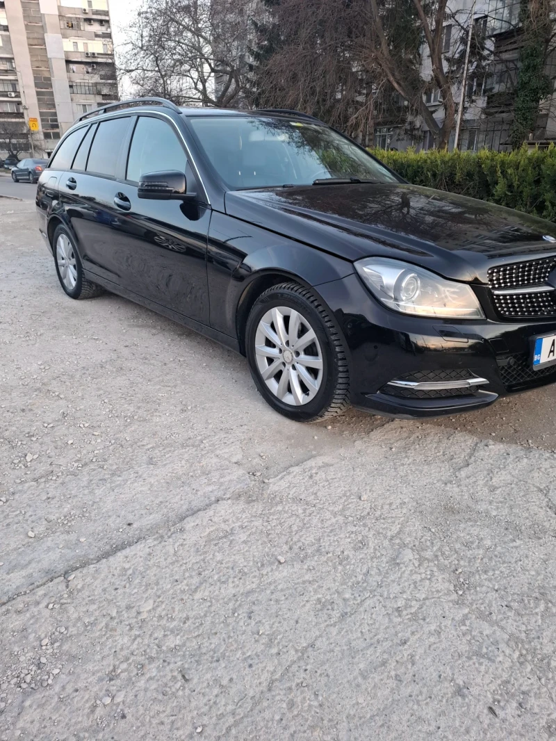 Mercedes-Benz C 200, снимка 2 - Автомобили и джипове - 49454771