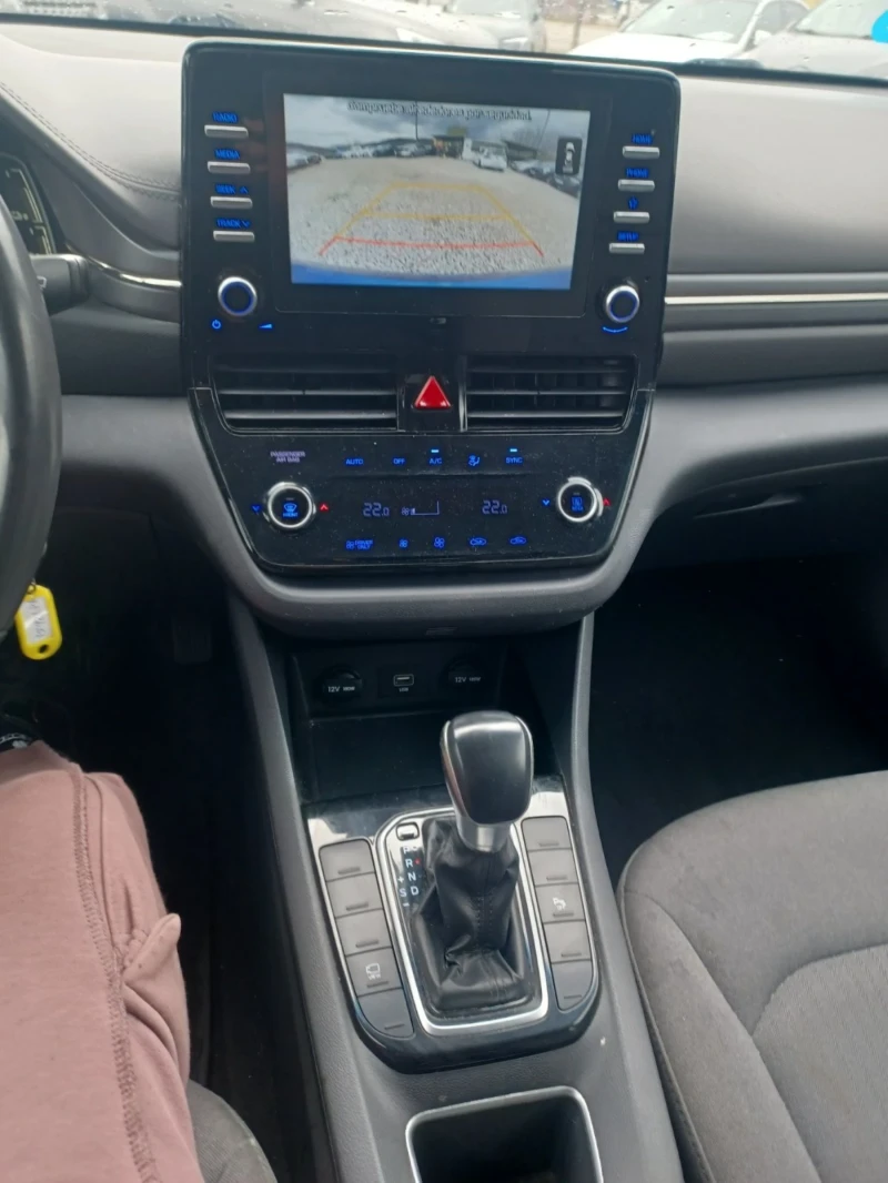 Hyundai Ioniq 1.6hybride, снимка 9 - Автомобили и джипове - 49683829