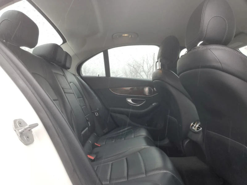 Mercedes-Benz C 300 4MATIC * NAVI * LED * CAMERA * BURMESTER * ПОДГРЕВ, снимка 9 - Автомобили и джипове - 52494838