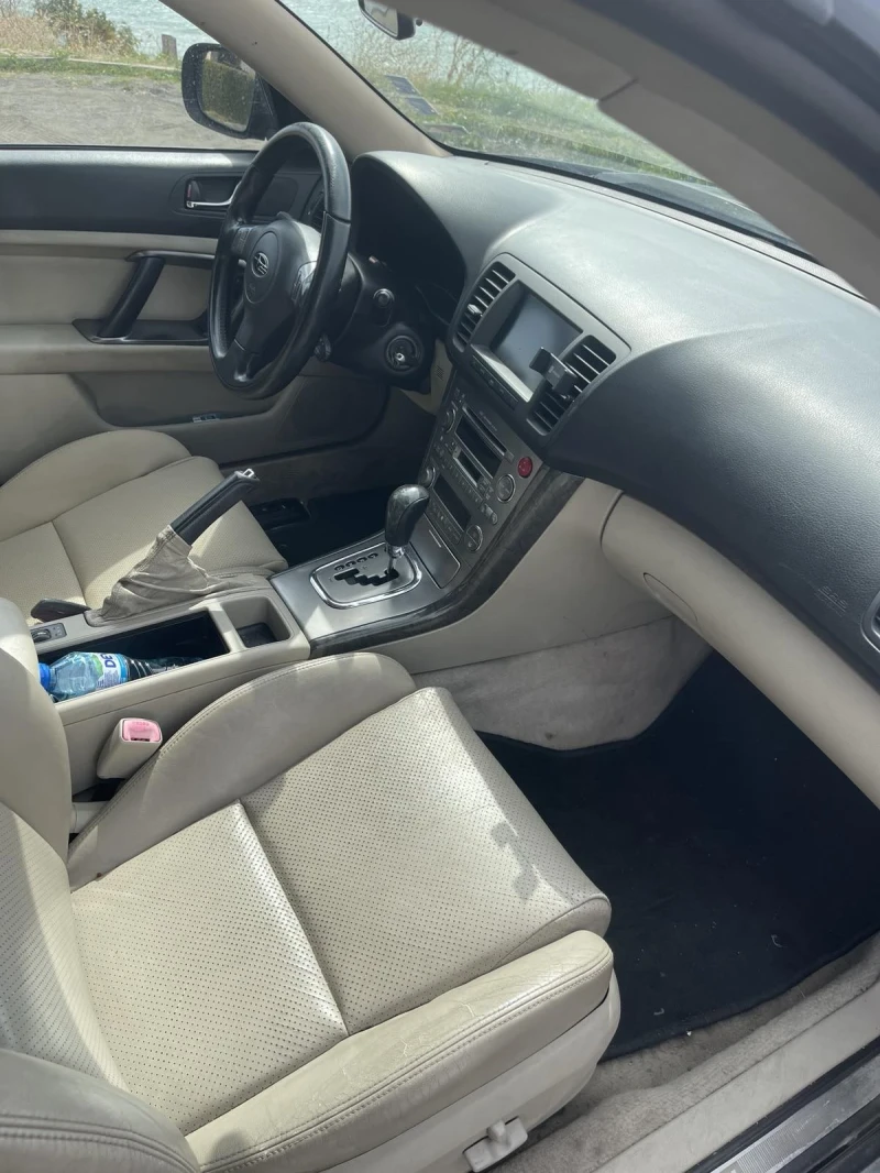 Subaru Legacy 3.0 Газ, снимка 11 - Автомобили и джипове - 52642842