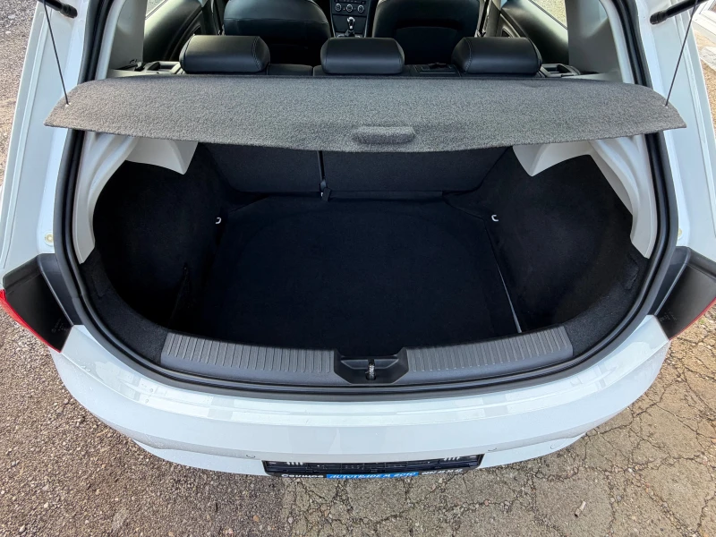 Seat Leon 1.6TDI* TOP* LED* NAVI* KOJA* , снимка 7 - Автомобили и джипове - 52712007