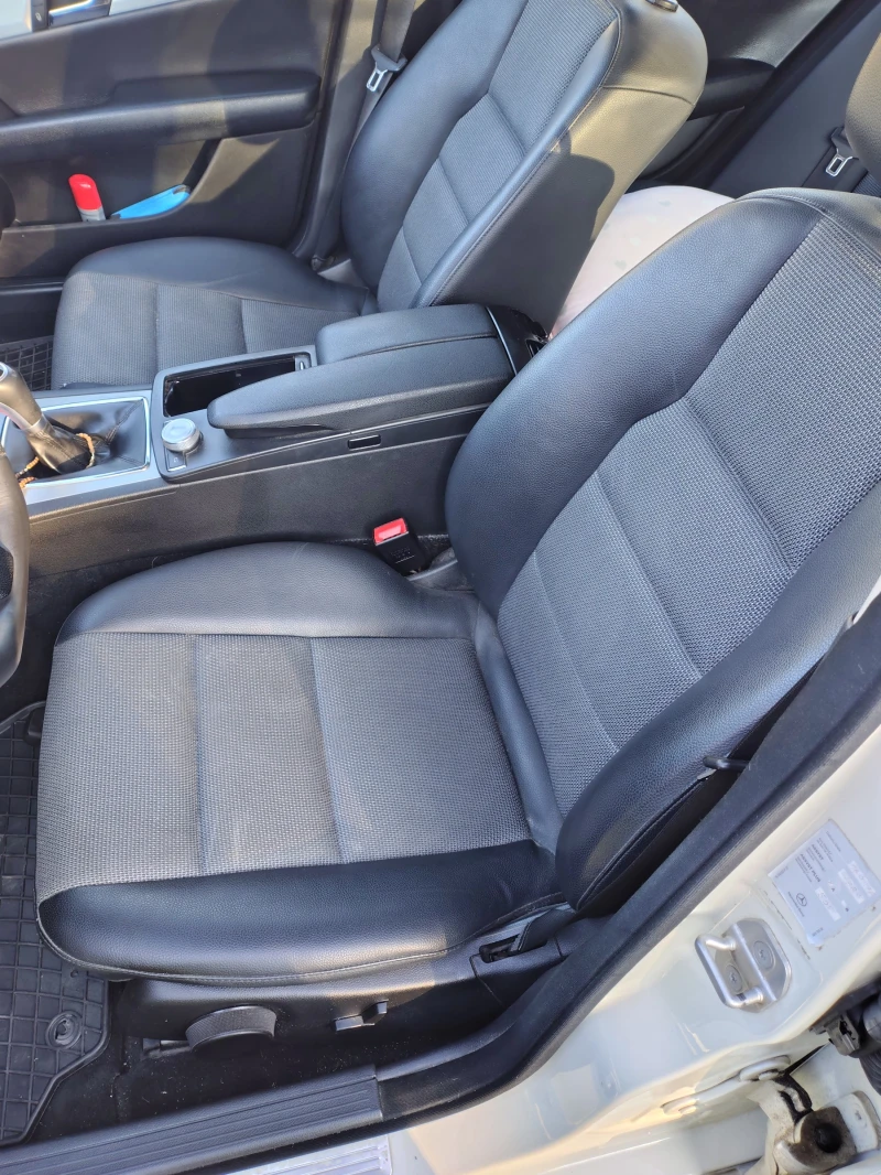 Mercedes-Benz C 180 авангард* мултимедия* темпомат, снимка 13 - Автомобили и джипове - 52912952