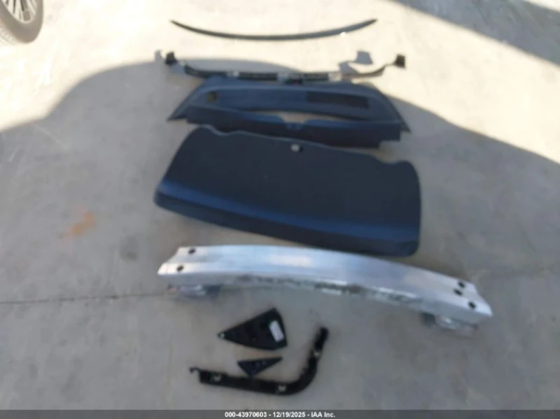 Tesla Model 3 U  U UX All Wheel Drive, снимка 4 - Автомобили и джипове - 53044480