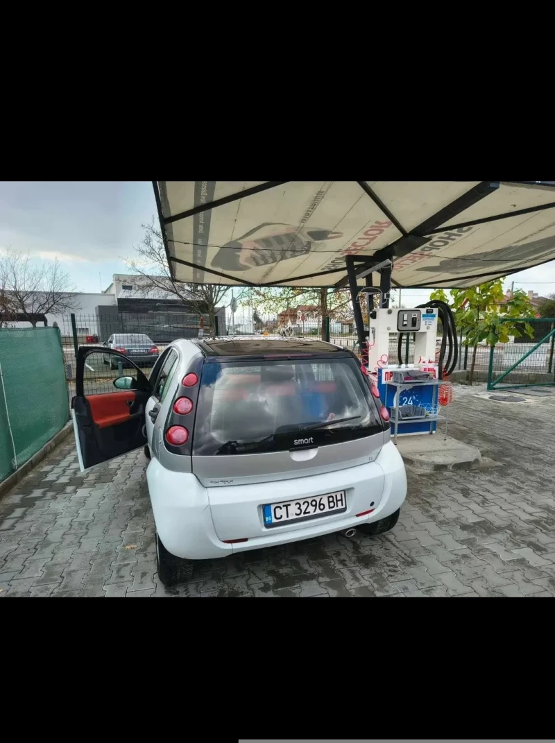 Smart Forfour, снимка 3 - Автомобили и джипове - 53101662