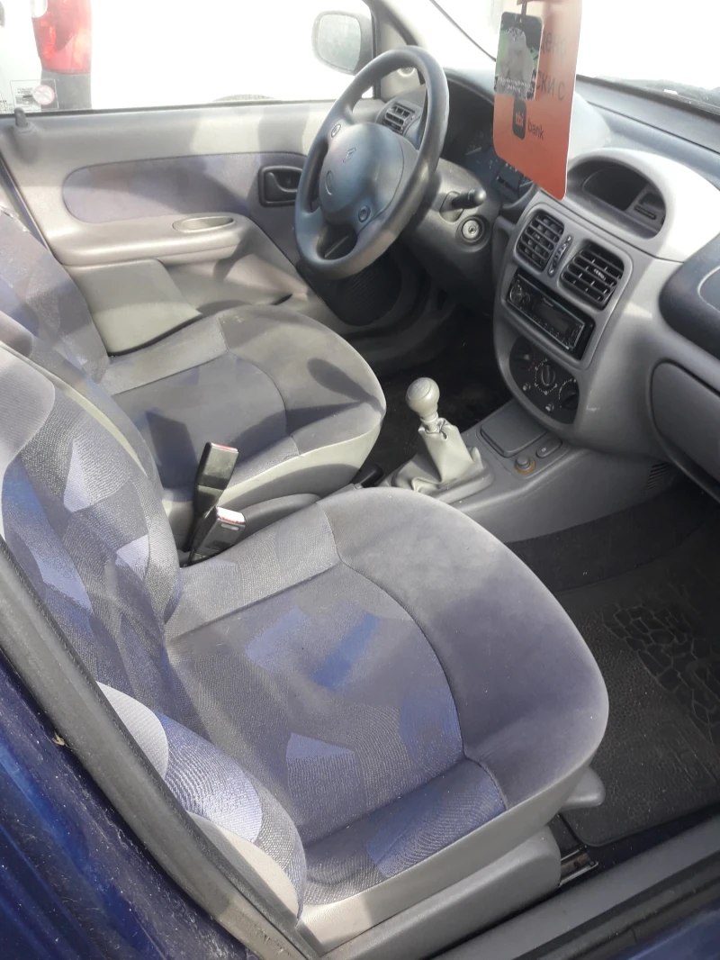 Renault Clio, снимка 4 - Автомобили и джипове - 53203866