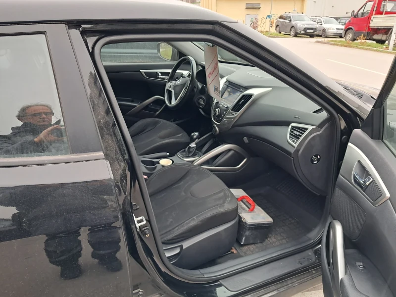 Hyundai Veloster  2012, снимка 3 - Автомобили и джипове - 53301363