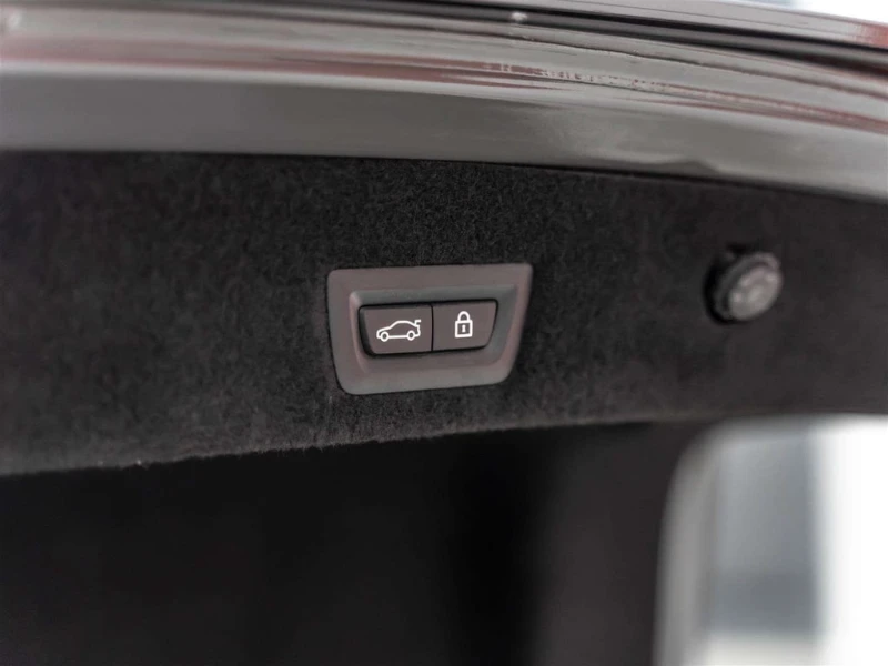 BMW 750 * CARFAX * ЦЕНА ДО БГ, снимка 16 - Автомобили и джипове - 53326751