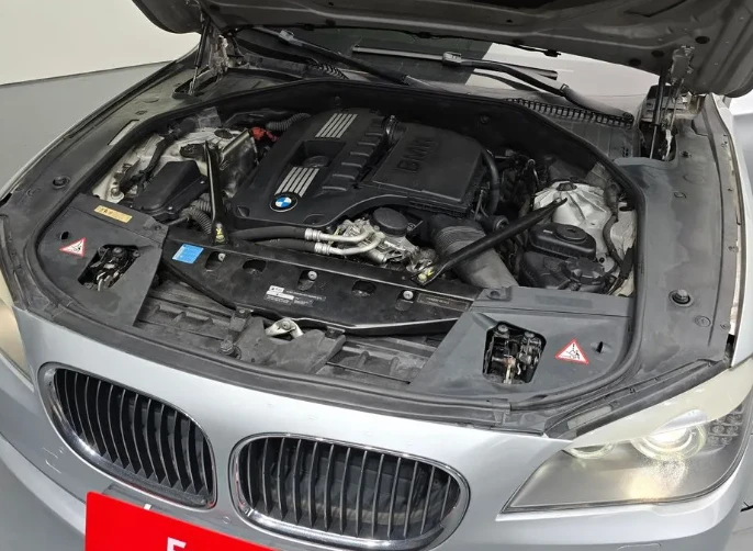 BMW 740 i - изображение 6