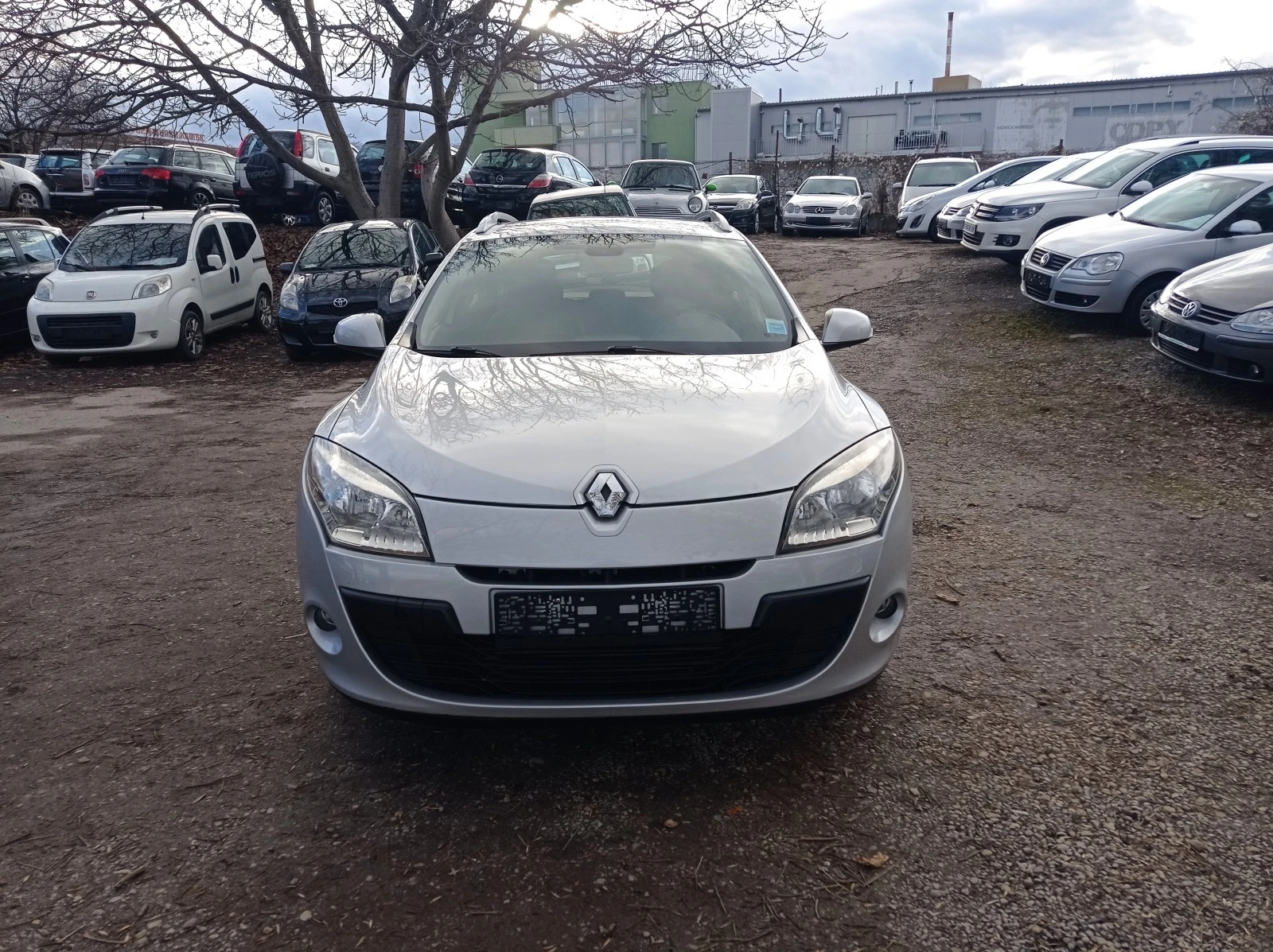 Renault Megane 1.5 DCI-6 СКОРОСТИ - изображение 7