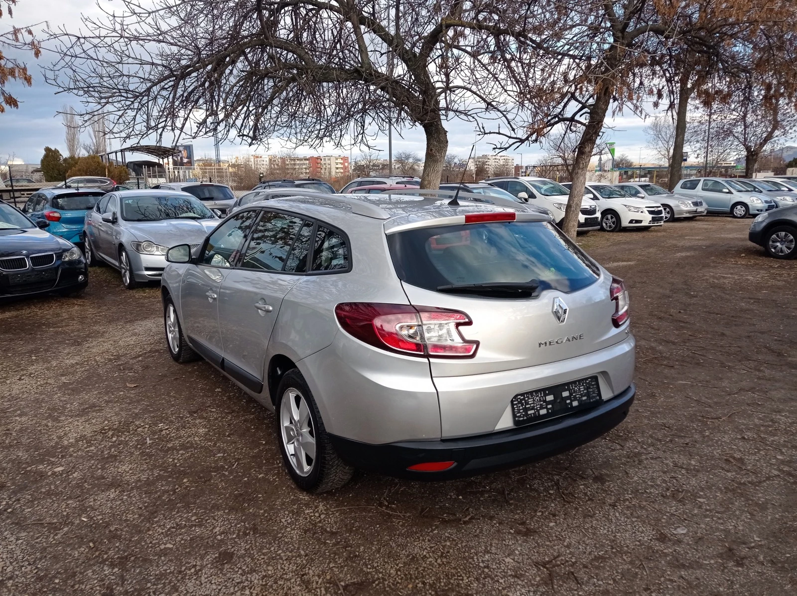 Renault Megane 1.5 DCI-6 СКОРОСТИ - изображение 3