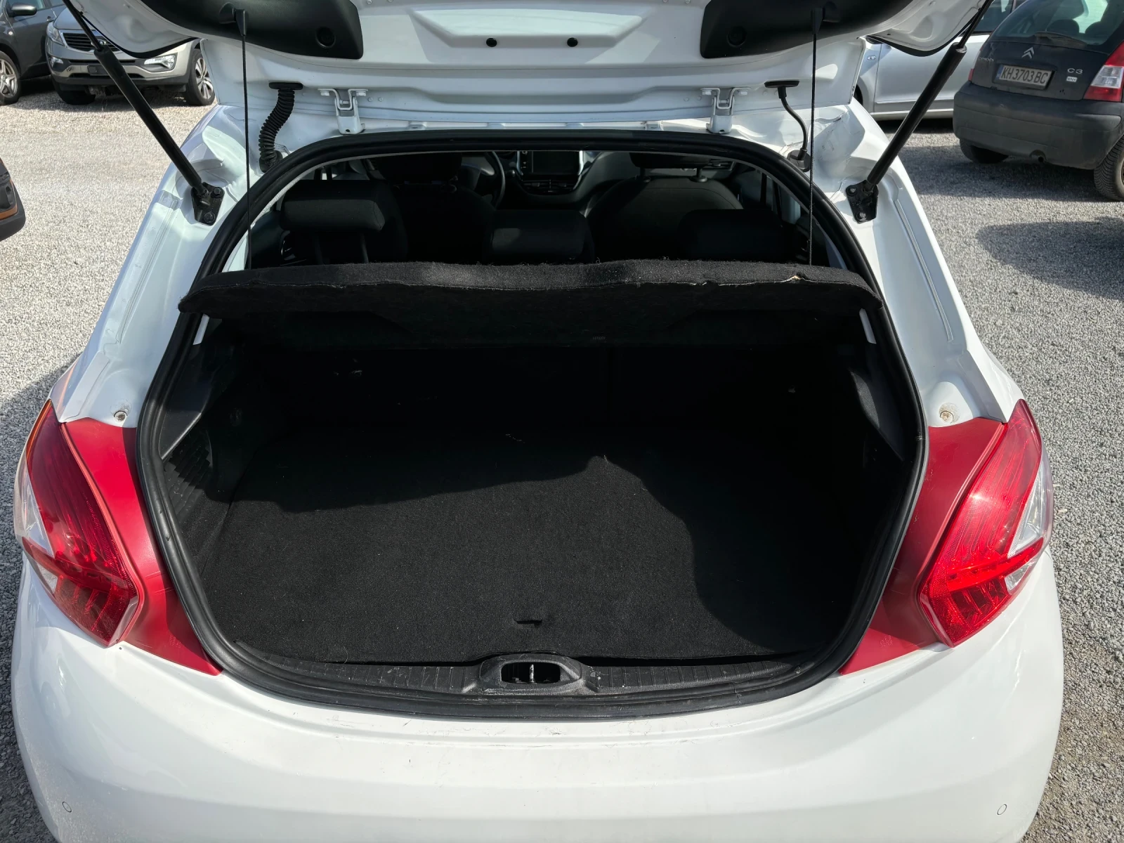 Peugeot 208 1.4 VTi Метан | Mobile.bg — изображение 15