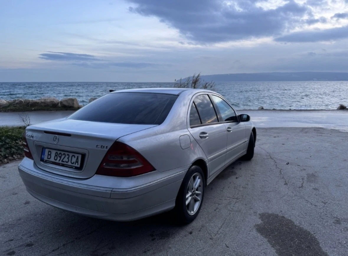 Mercedes-Benz C 270 Avangard - изображение 4