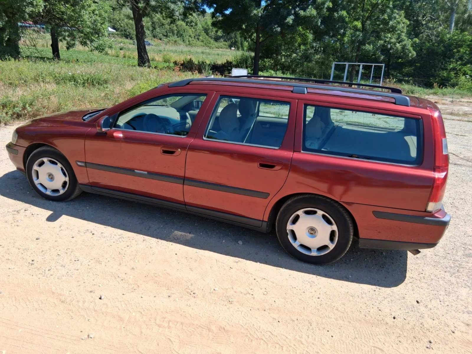 Volvo V70  - изображение 3