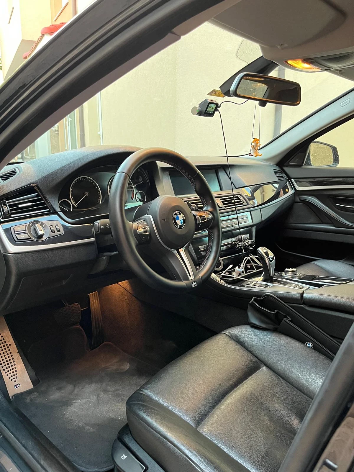 BMW 520  - изображение 7