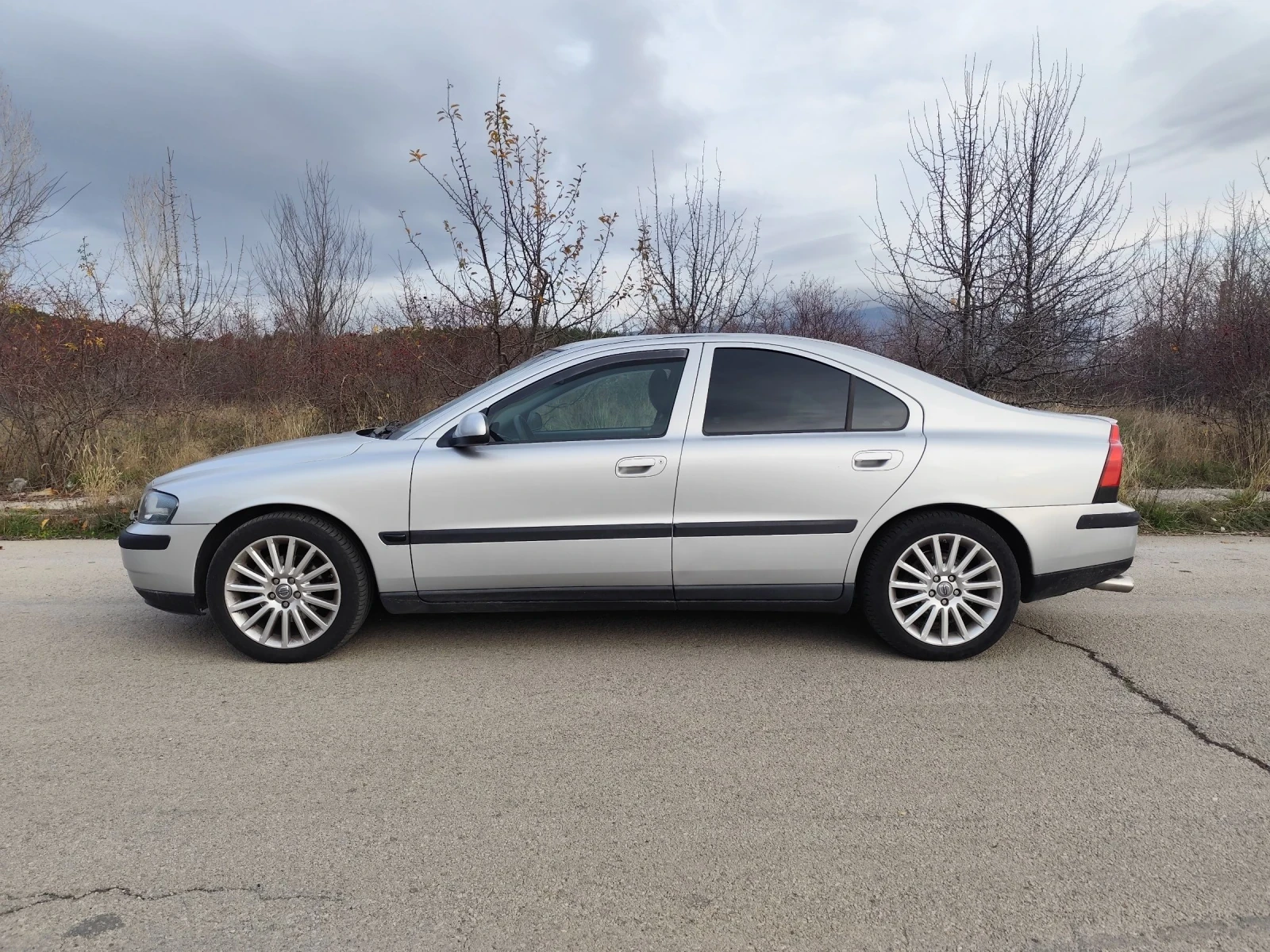 Volvo S60  - изображение 2