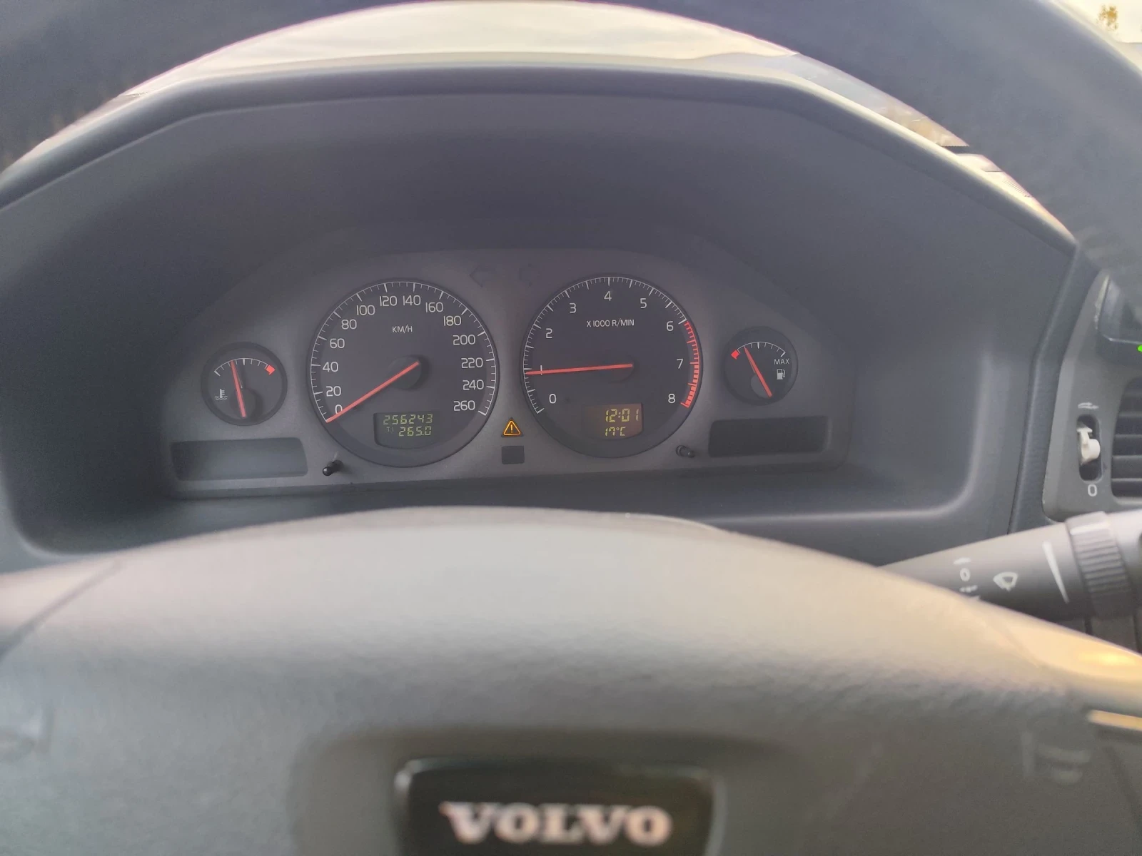 Volvo S60  - изображение 7