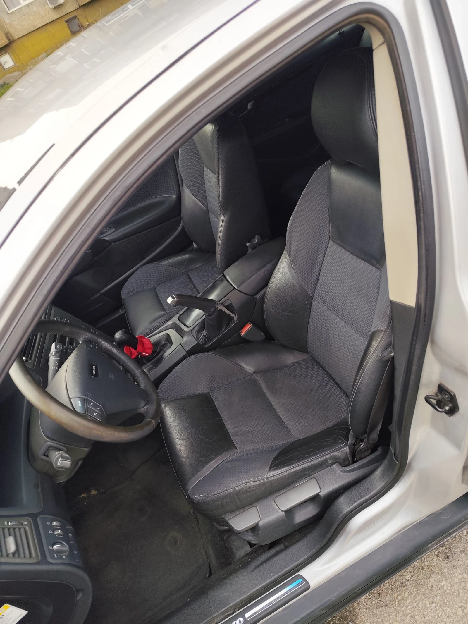 Volvo S60  - изображение 8