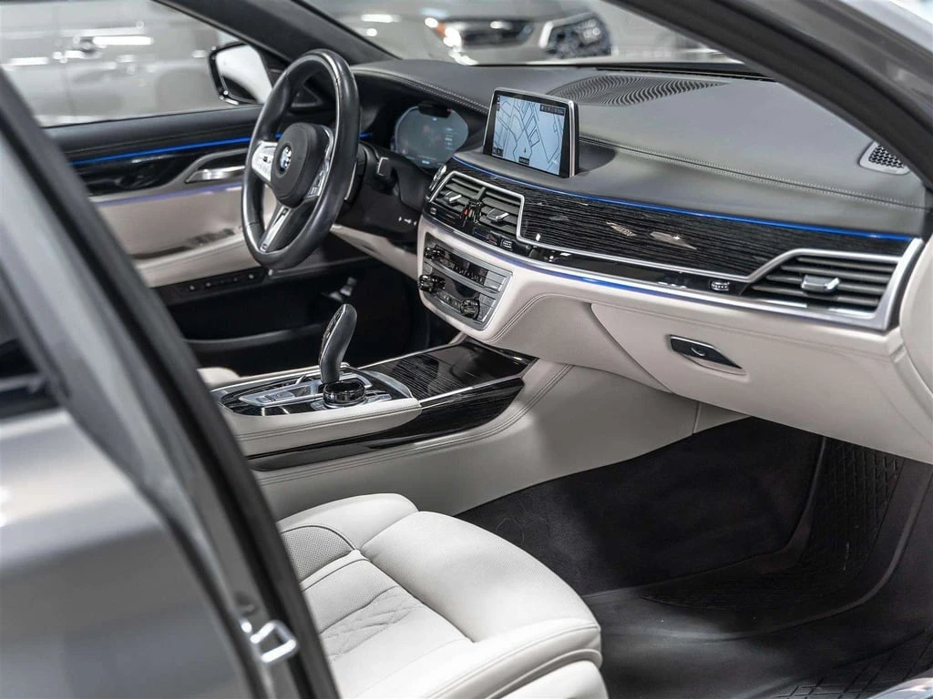 BMW 750 * CARFAX * ЦЕНА ДО БГ - изображение 10