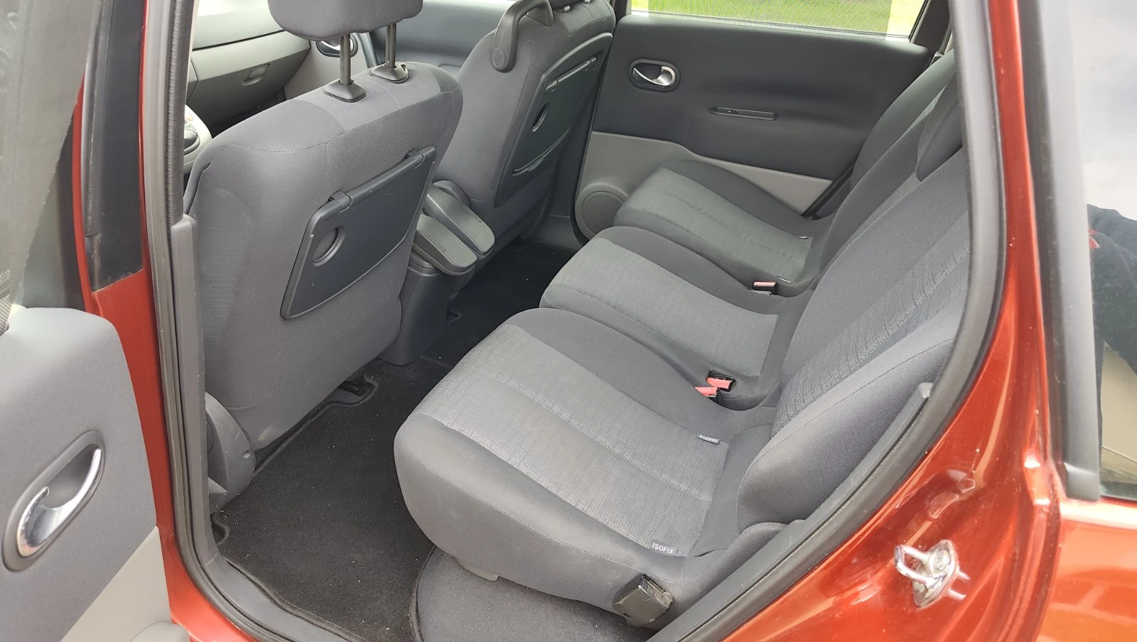 Renault Scenic II 1.6, снимка 9 - Автомобили и джипове - 53814720