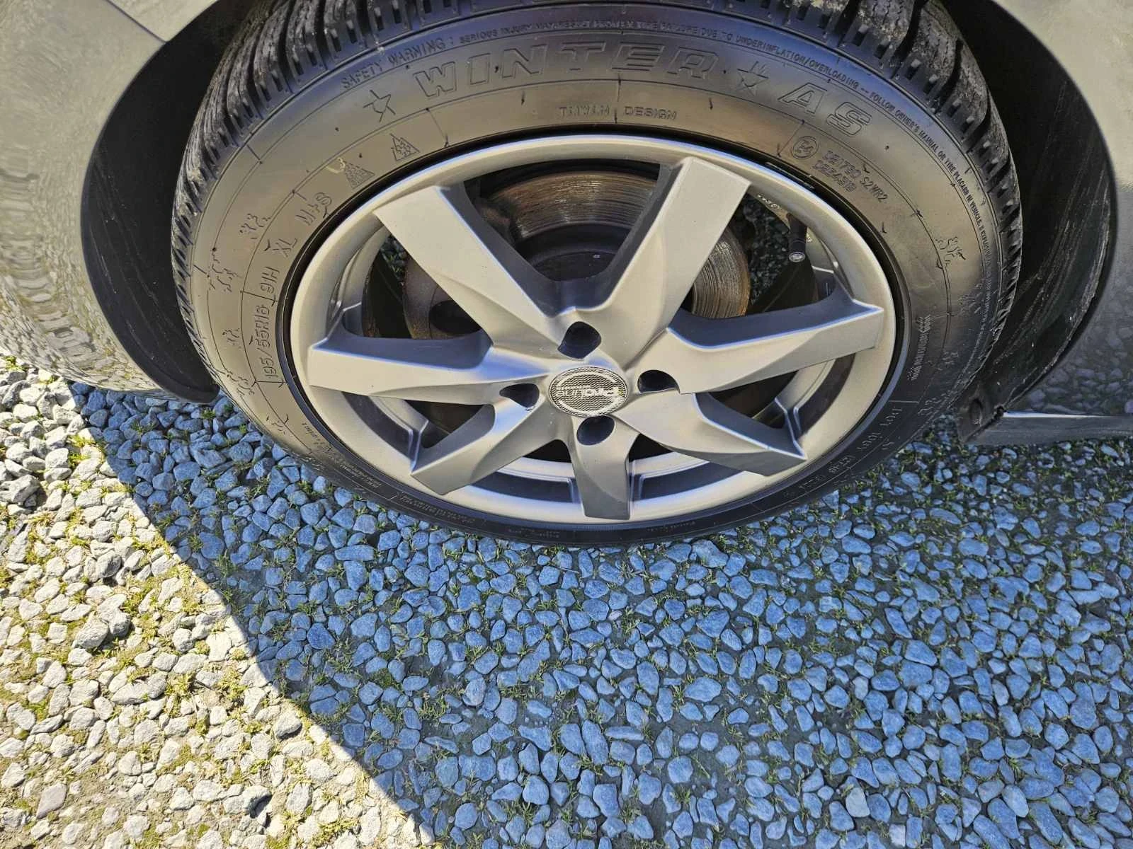 Peugeot 208 1.6 HDI 99кс., снимка 13 - Автомобили и джипове - 54112278