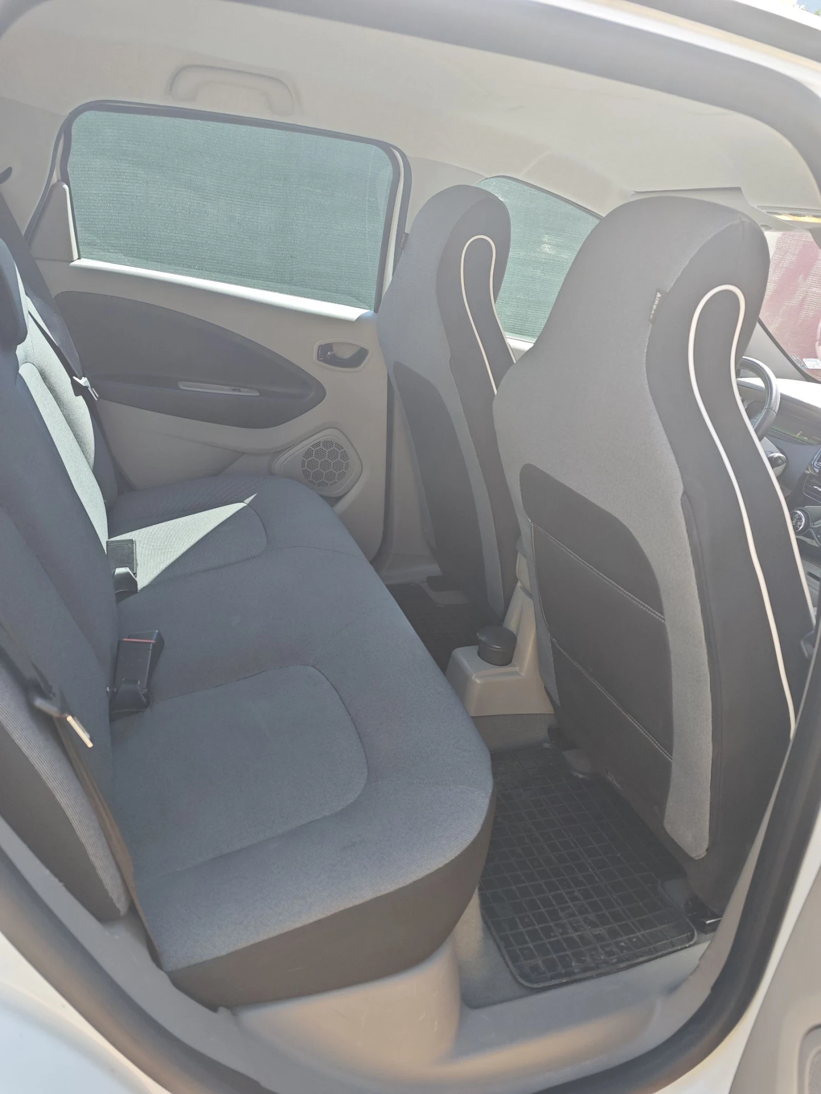 Renault Zoe, снимка 8 - Автомобили и джипове - 54742494