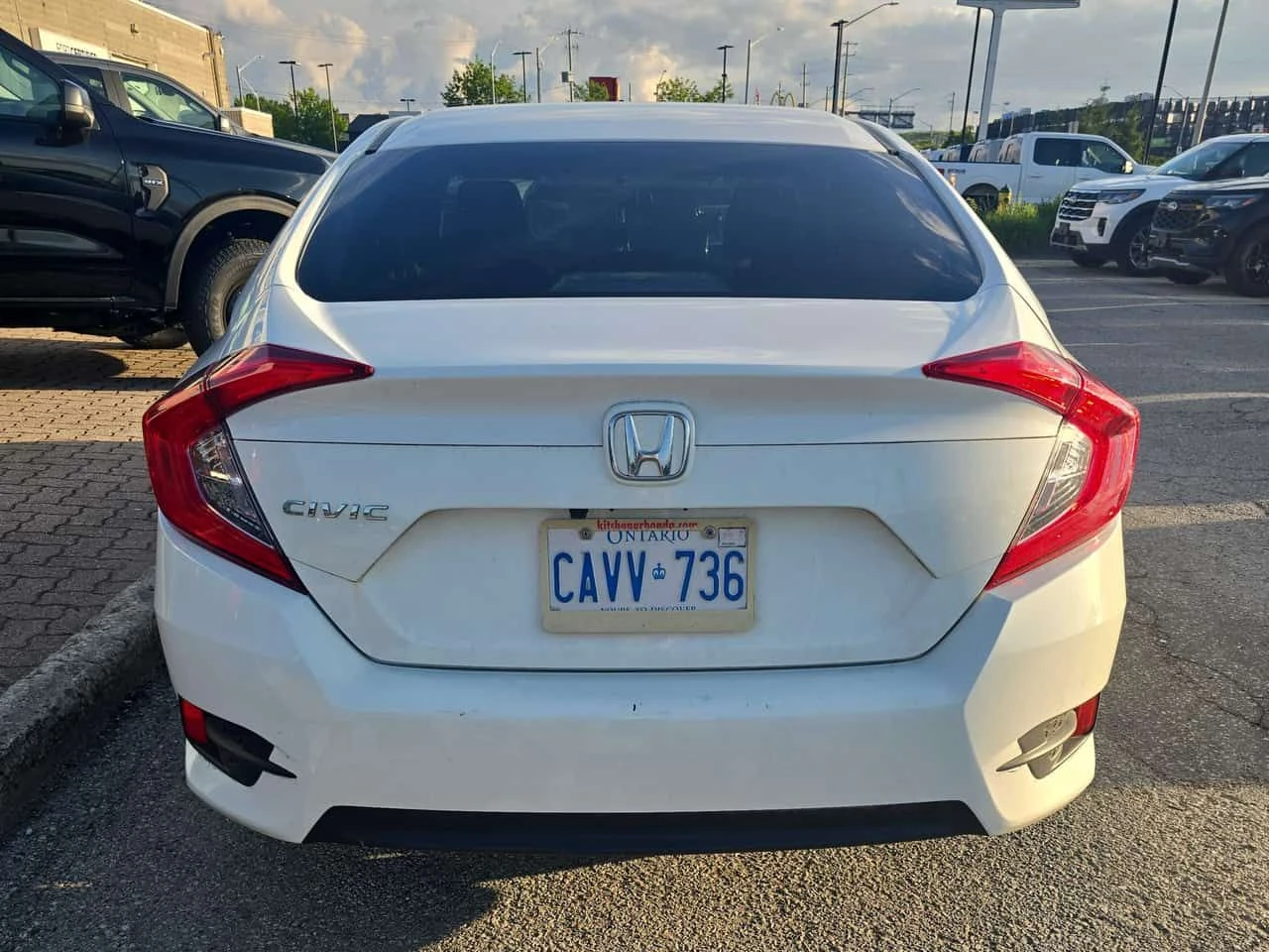 Honda Civic * LX * CARFAX * ОПЦИЯ ЗА ФИНАНСИРАНЕ, снимка 4 - Автомобили и джипове - 55012071