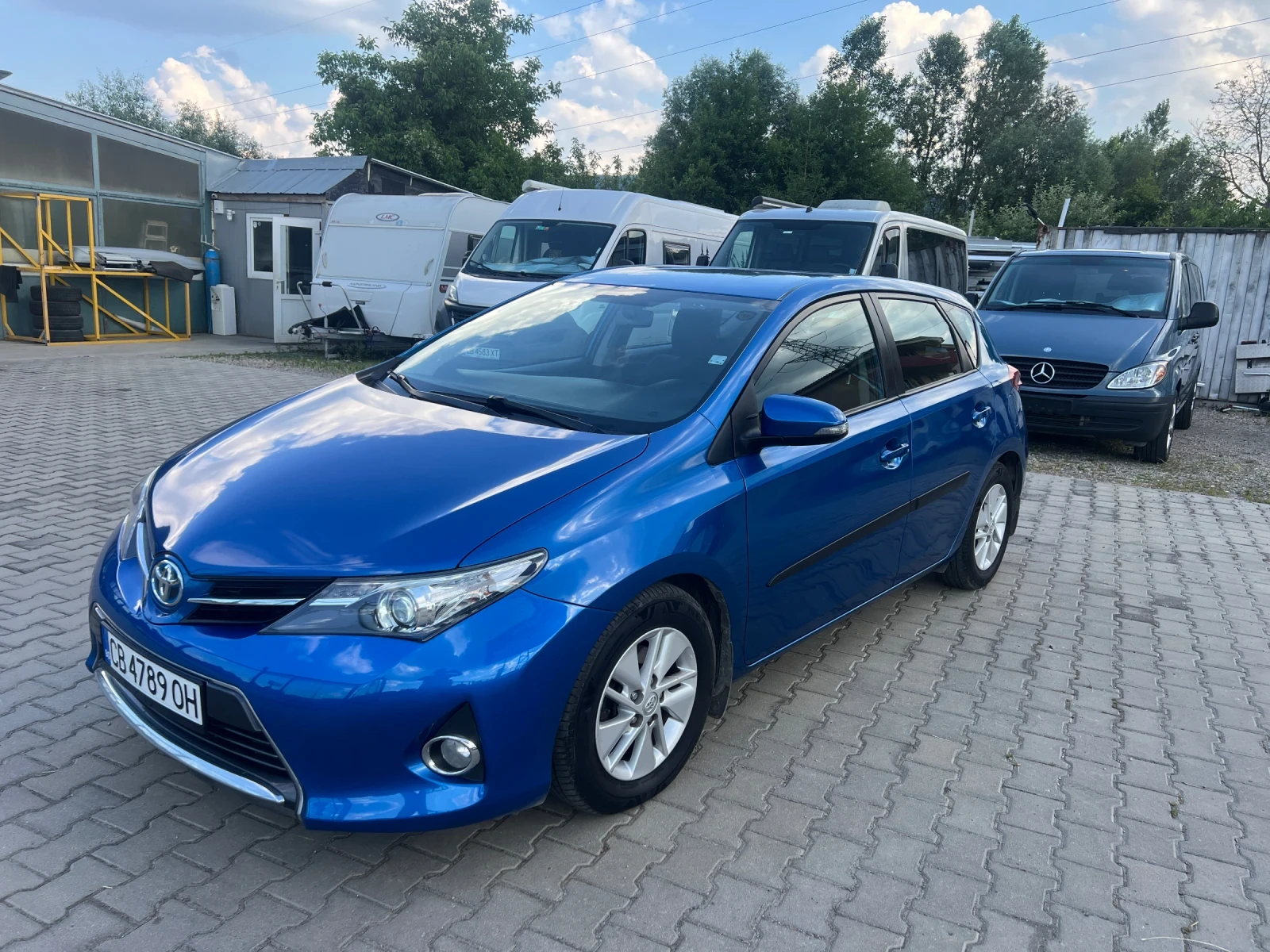 Toyota Auris 1.8i, снимка 3 - Автомобили и джипове - 55062208