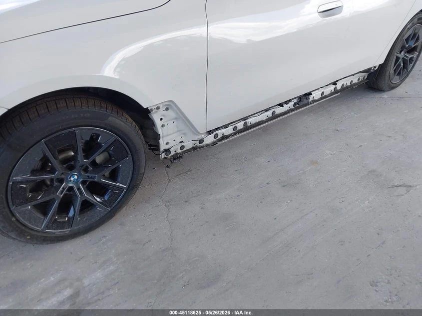 BMW i4 EDRIVE40, снимка 6 - Автомобили и джипове - 55135105