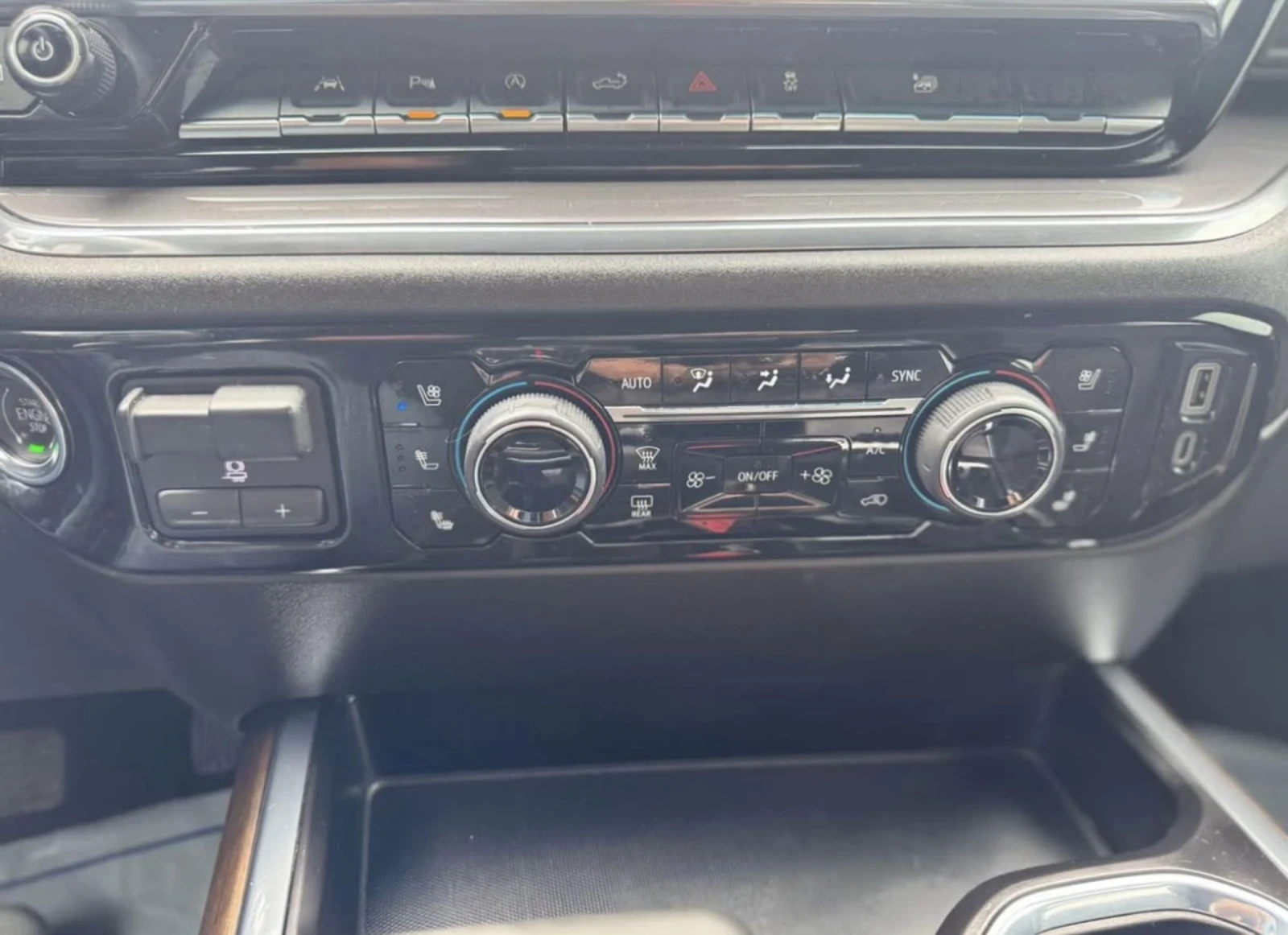 Chevrolet Silverado High Country 6.2 LPG, снимка 15 - Автомобили и джипове - 55199946
