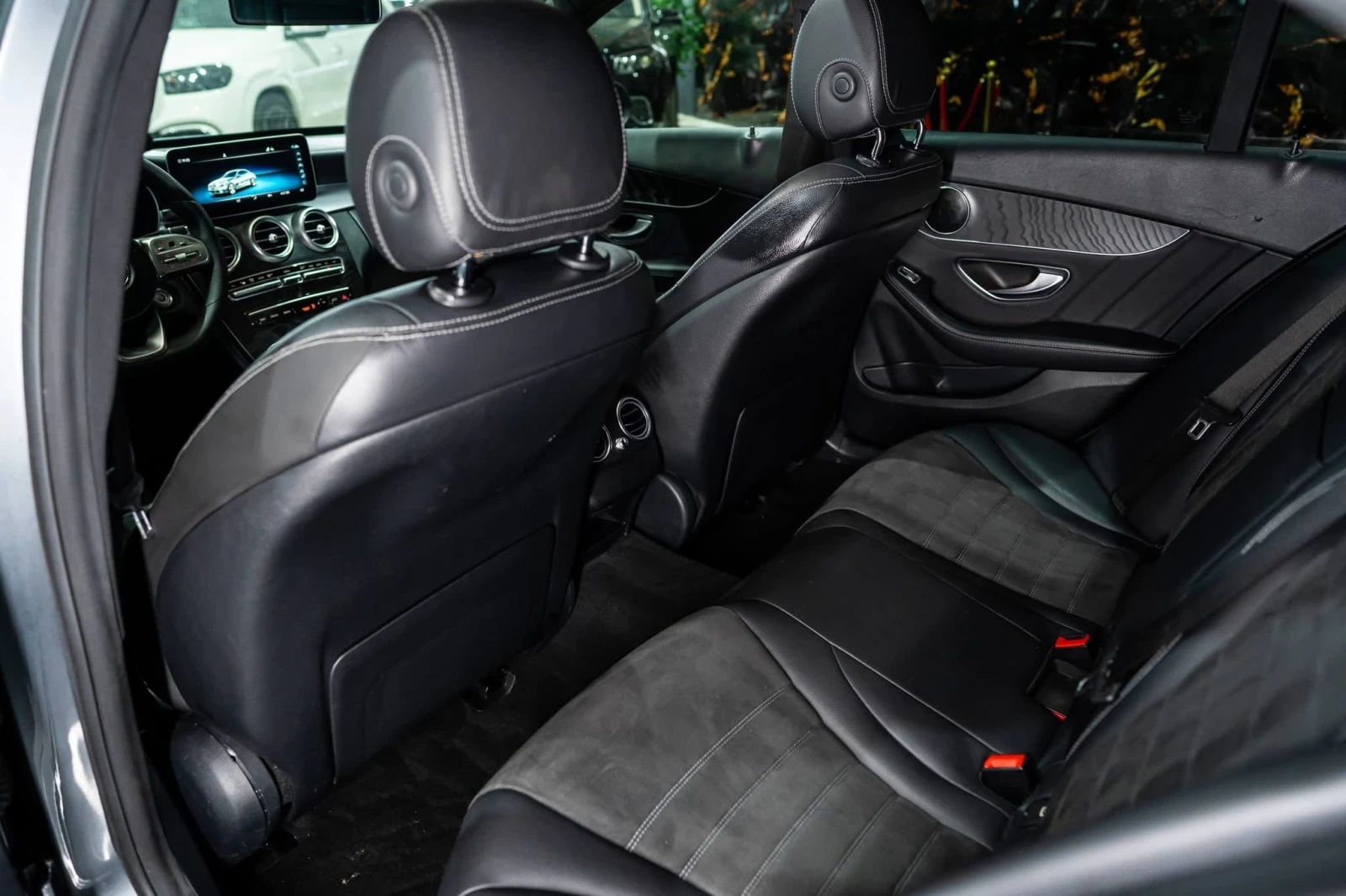 Mercedes-Benz C 200 D FULL AMG LINE LED NAVI ПАНО ЛИЗИНГ 100%, снимка 15 - Автомобили и джипове - 55232196