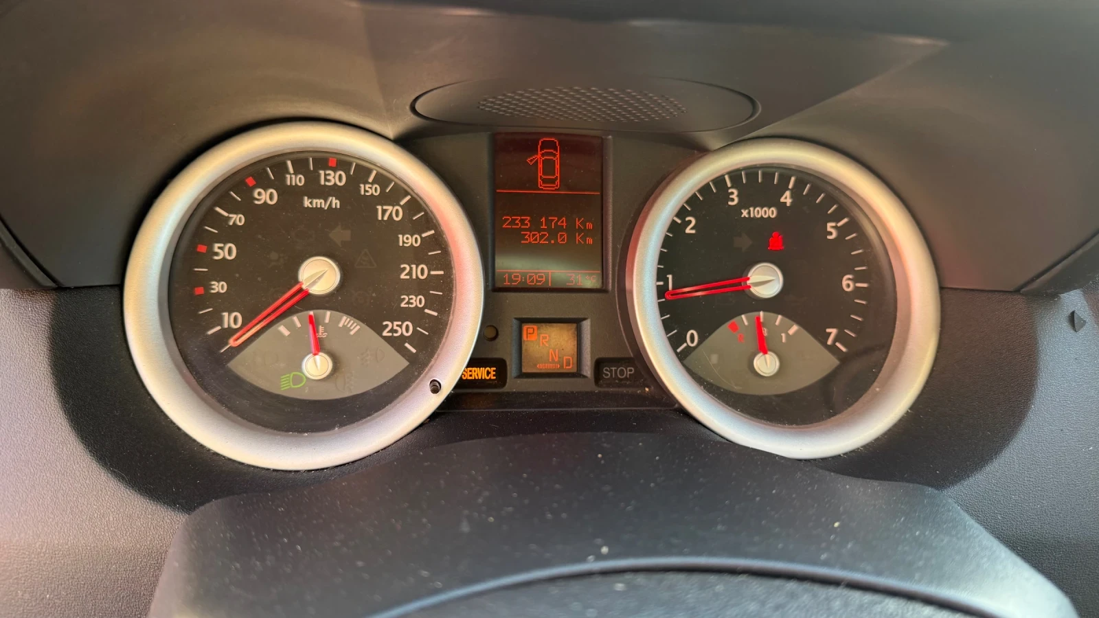 Renault Megane, снимка 8 - Автомобили и джипове - 55618979